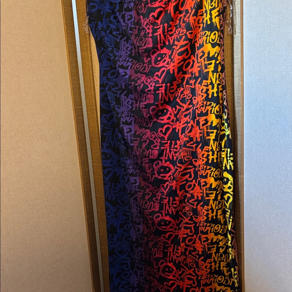 Multicolor Graffiti Print skirt 1X